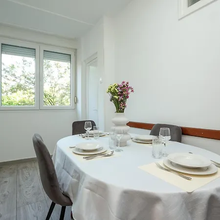 Jadro One Bedroom Apartman