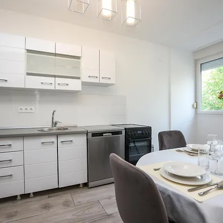 Jadro One Bedroom Apartman *