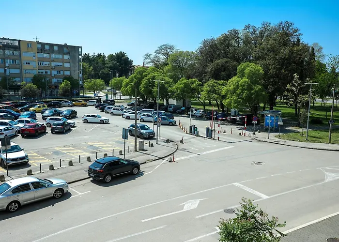 Διαμέρισμα Jadro One Bedroom *